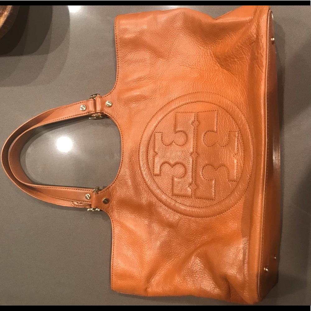 Bombe Tory Burch logo handbag